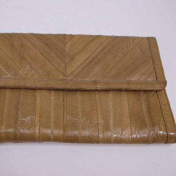SUNCO Handbags - VTG SUNCO Camel Leather of the Sea small Clutch